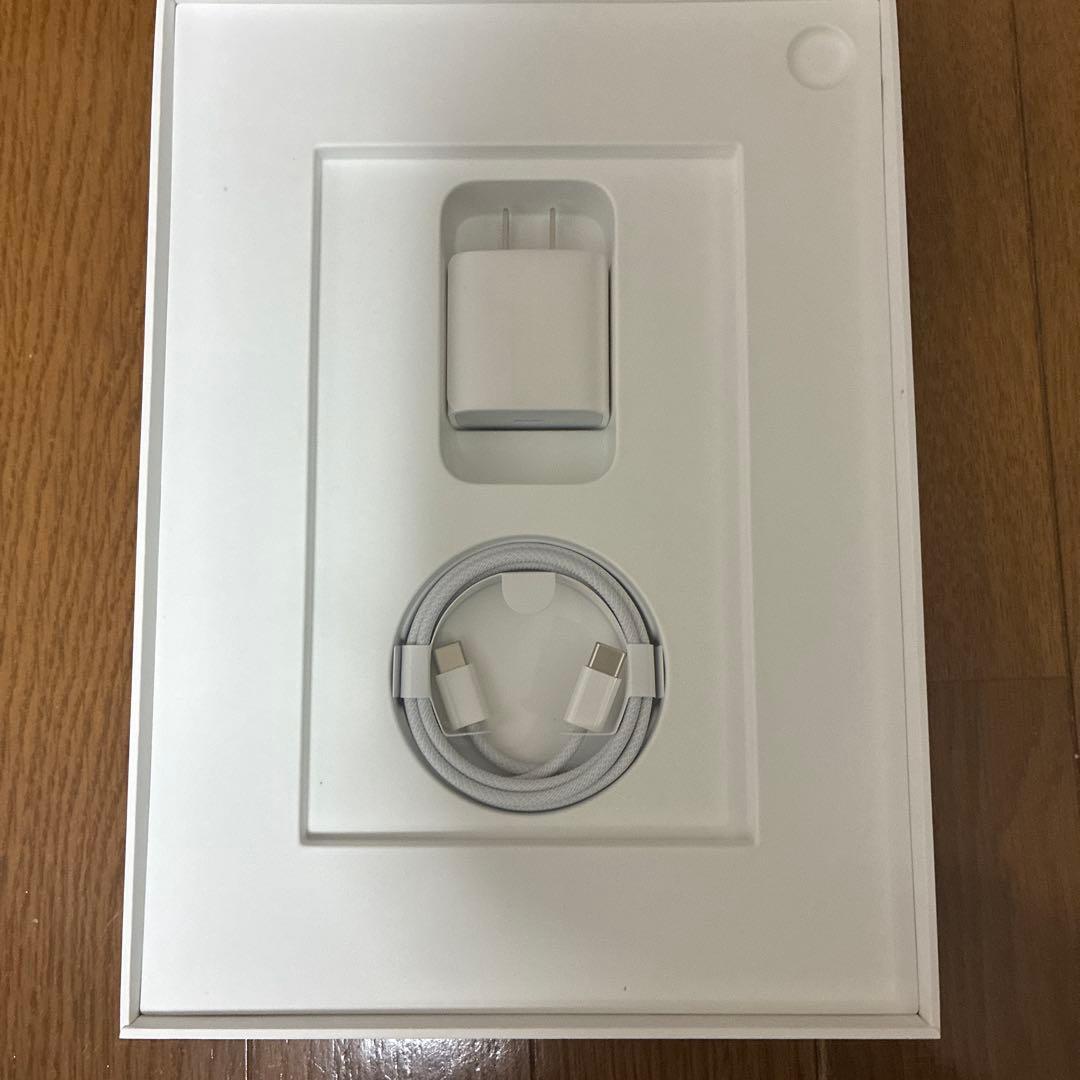 iPad 11世代　ほぼ未使用