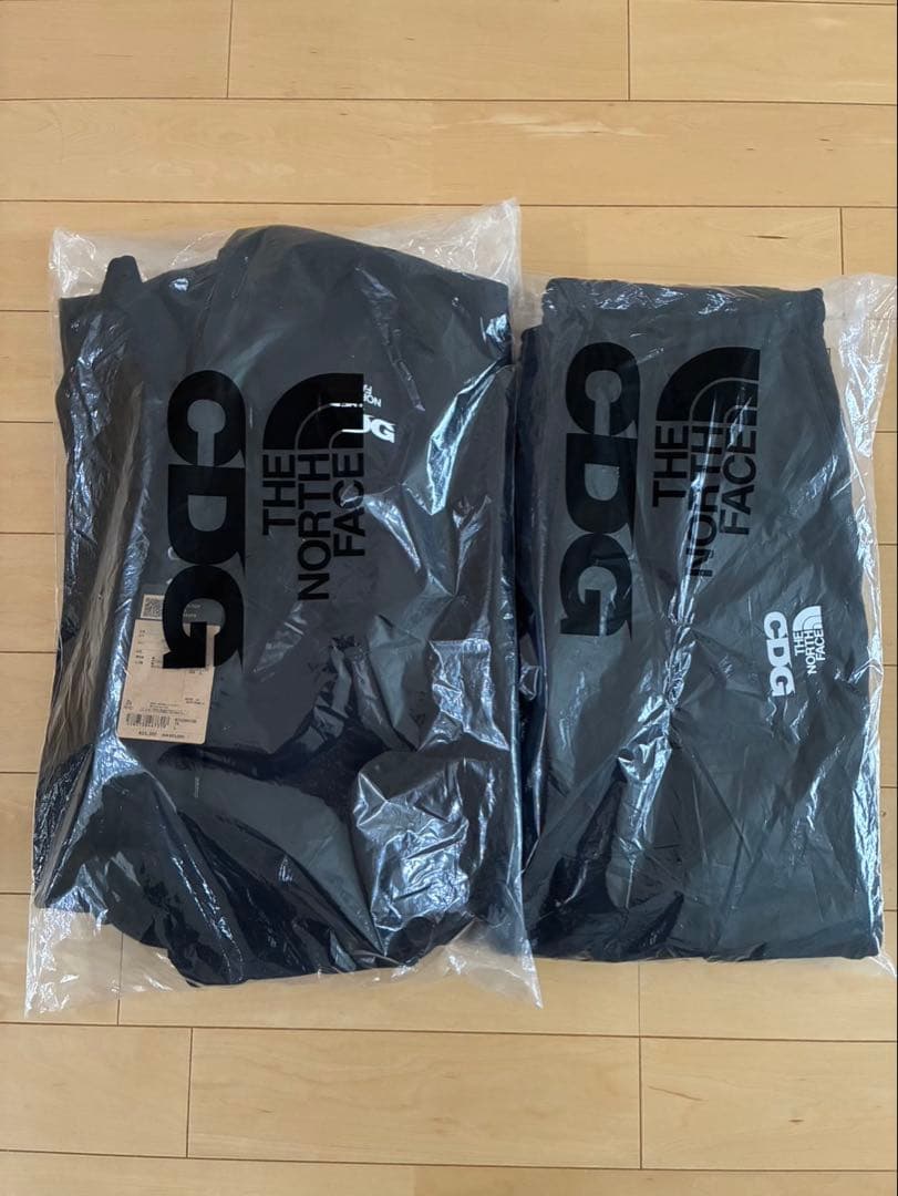 ザノースフェイス　コムデギャルソン　CDG