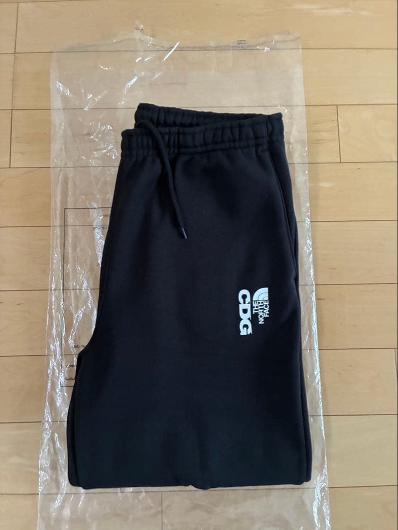 ザノースフェイス　コムデギャルソン　CDG