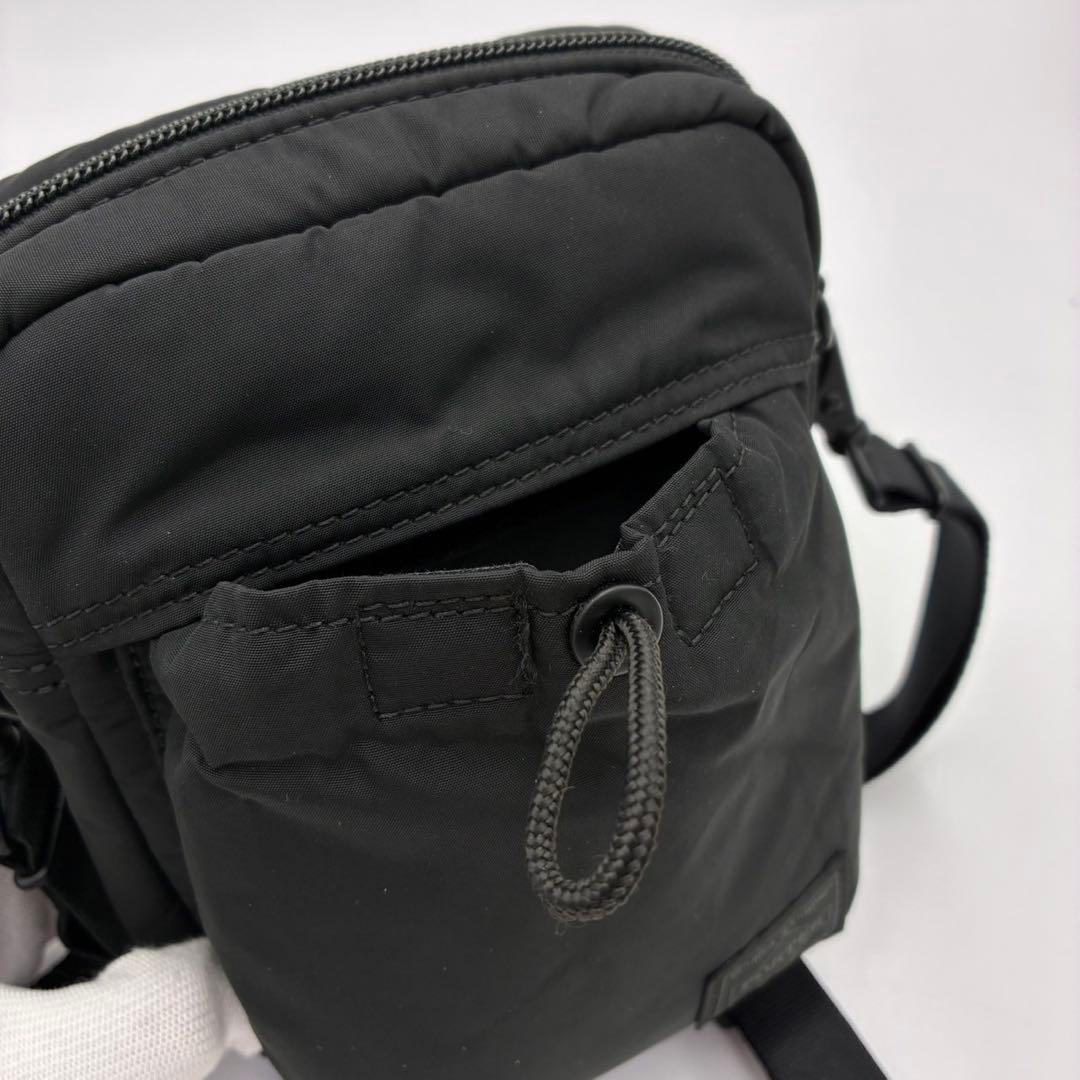 ポーター センシズ ヴァーティカル ショルダーバッグ 黒 ナイロン 男女兼用
