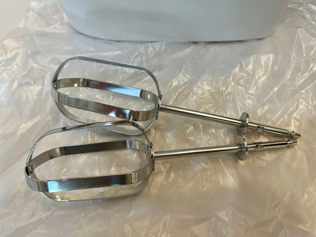 【極美品】Panasonicハンドミキサー MK-H4-W