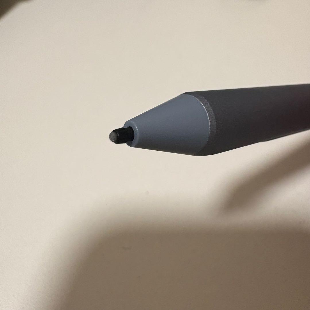 《Surface Pro 7》Core i7／メモリ16GB／SSD256GB