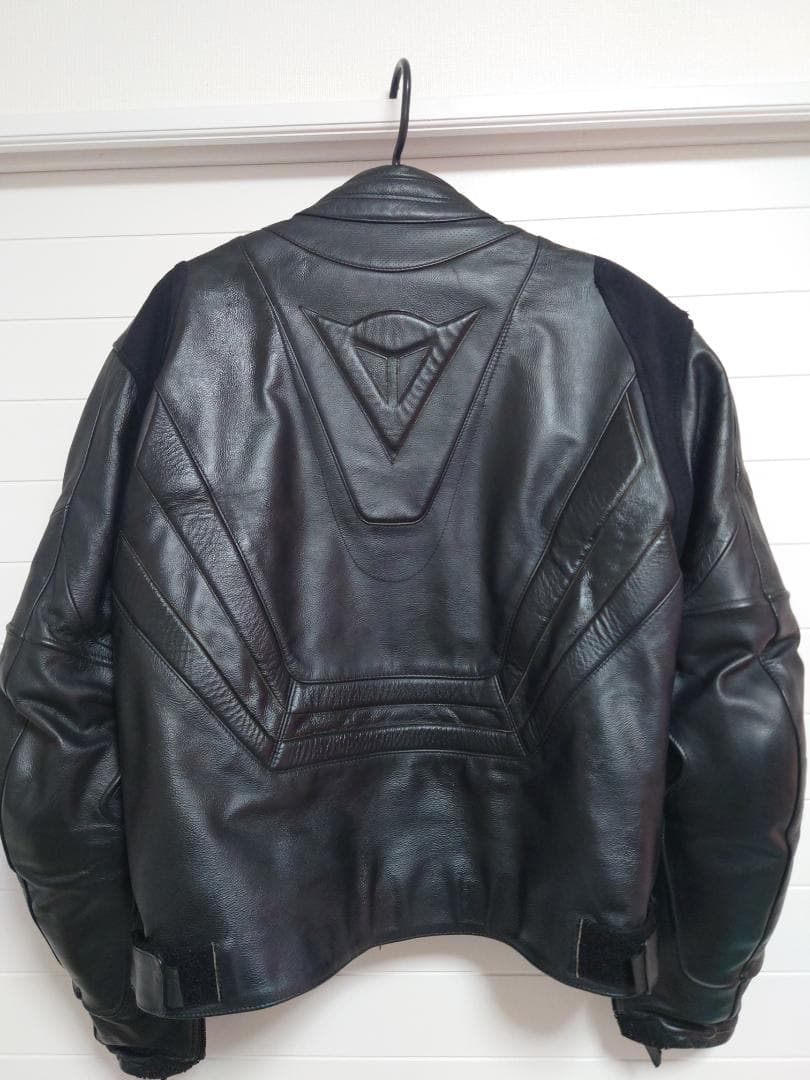ダイネーゼ　レザージャケット