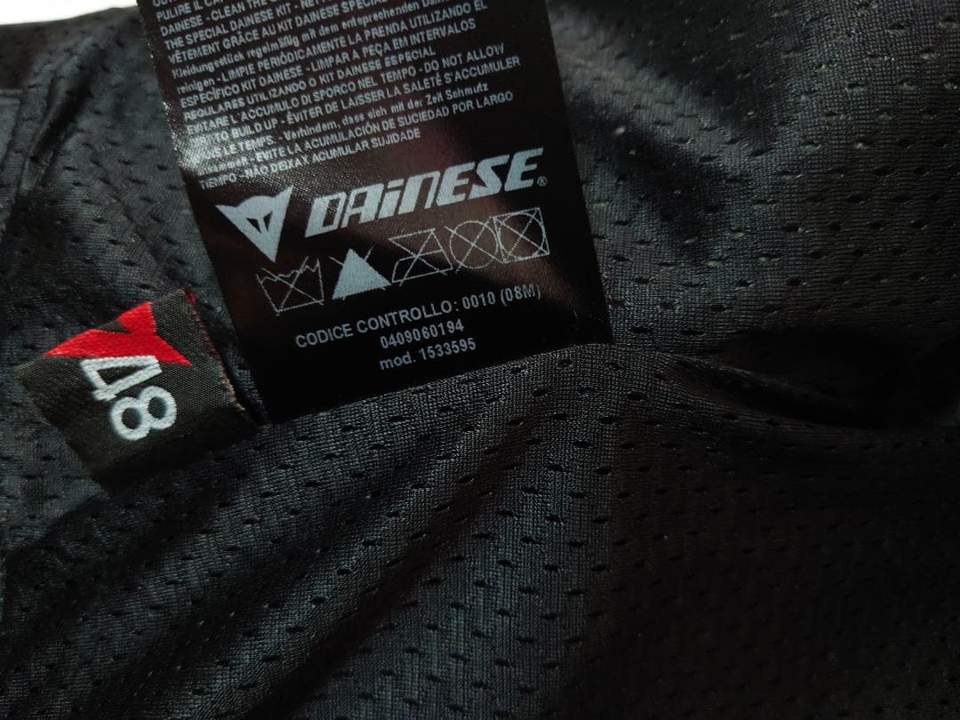 ダイネーゼ　レザージャケット