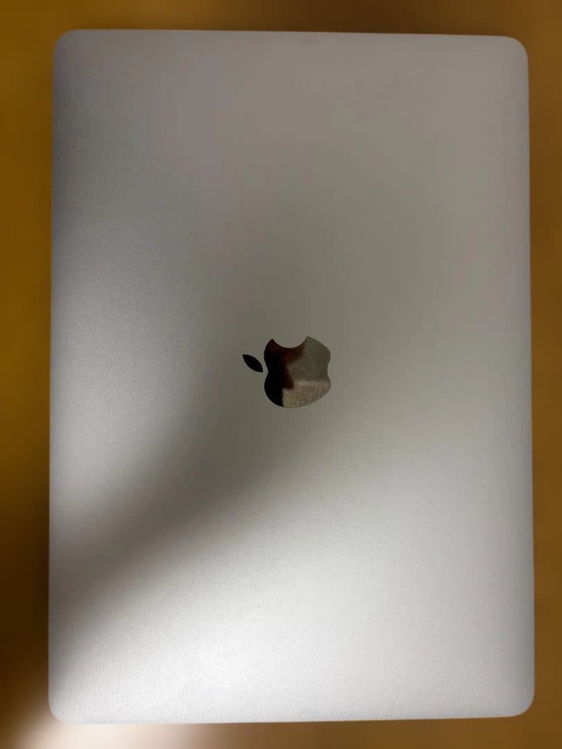 Apple MacBook Air M1 本体 充電器付き