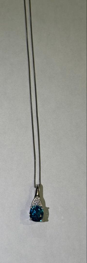 ブルージルコン（2.280ct）プラチナネックレス
