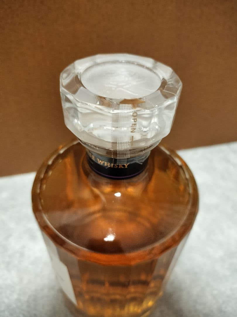 サントリーウイスキー 響 ジャパニーズハーモニー 700ml 新品未開封品
