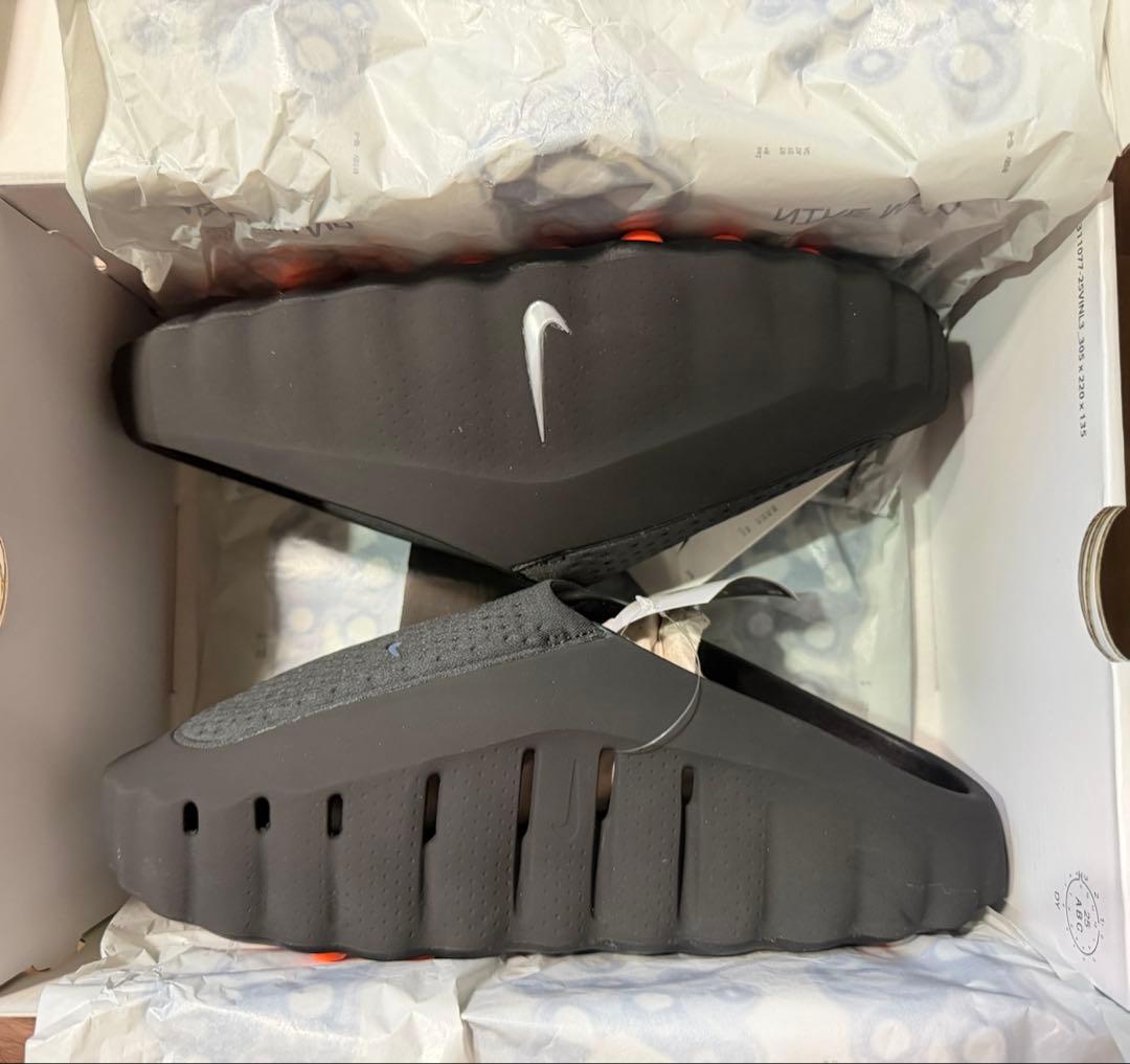 28 Nike Mind 001 Mules 黒