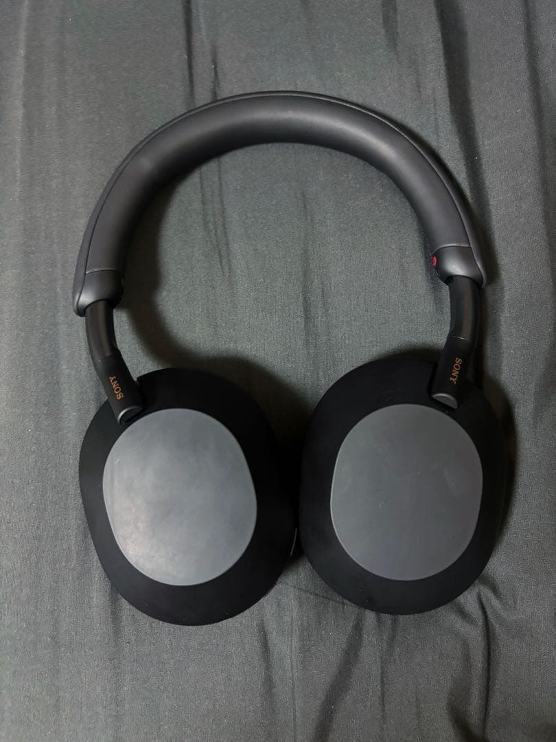 SONY WH-1000XM5 ブラック　付属品/ケース付き（箱無し）