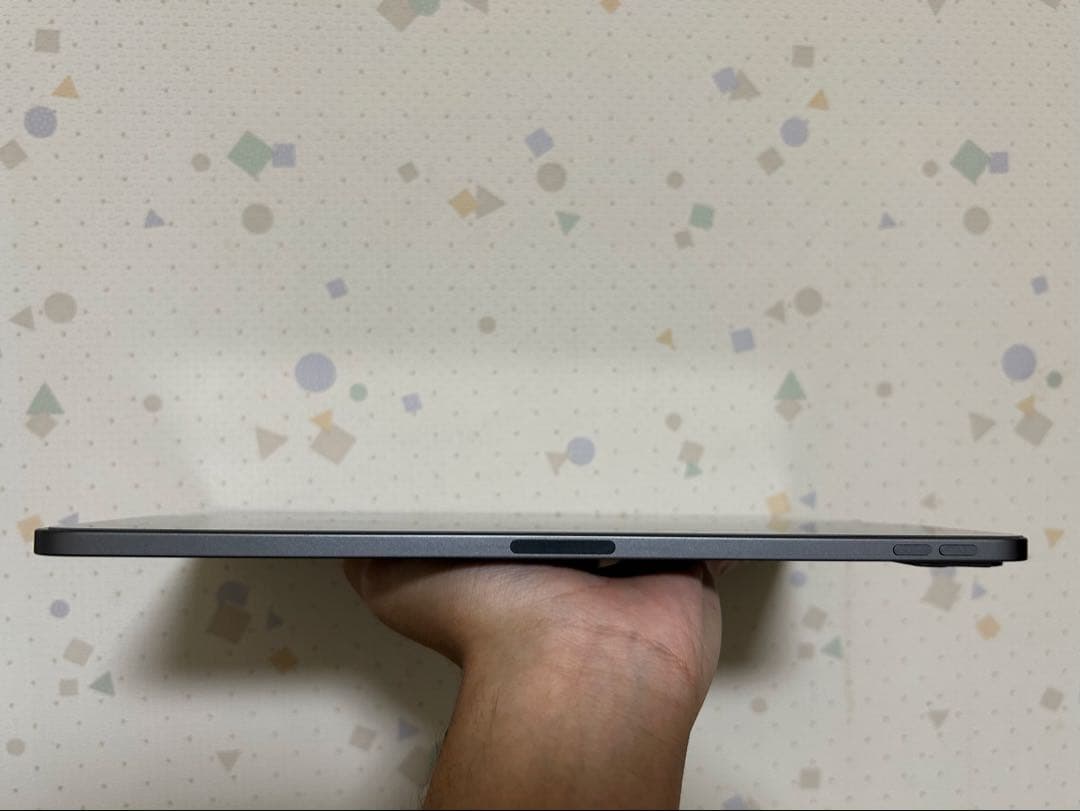 Apple iPad pro 第二世代11インチ スペースグレー　128gb