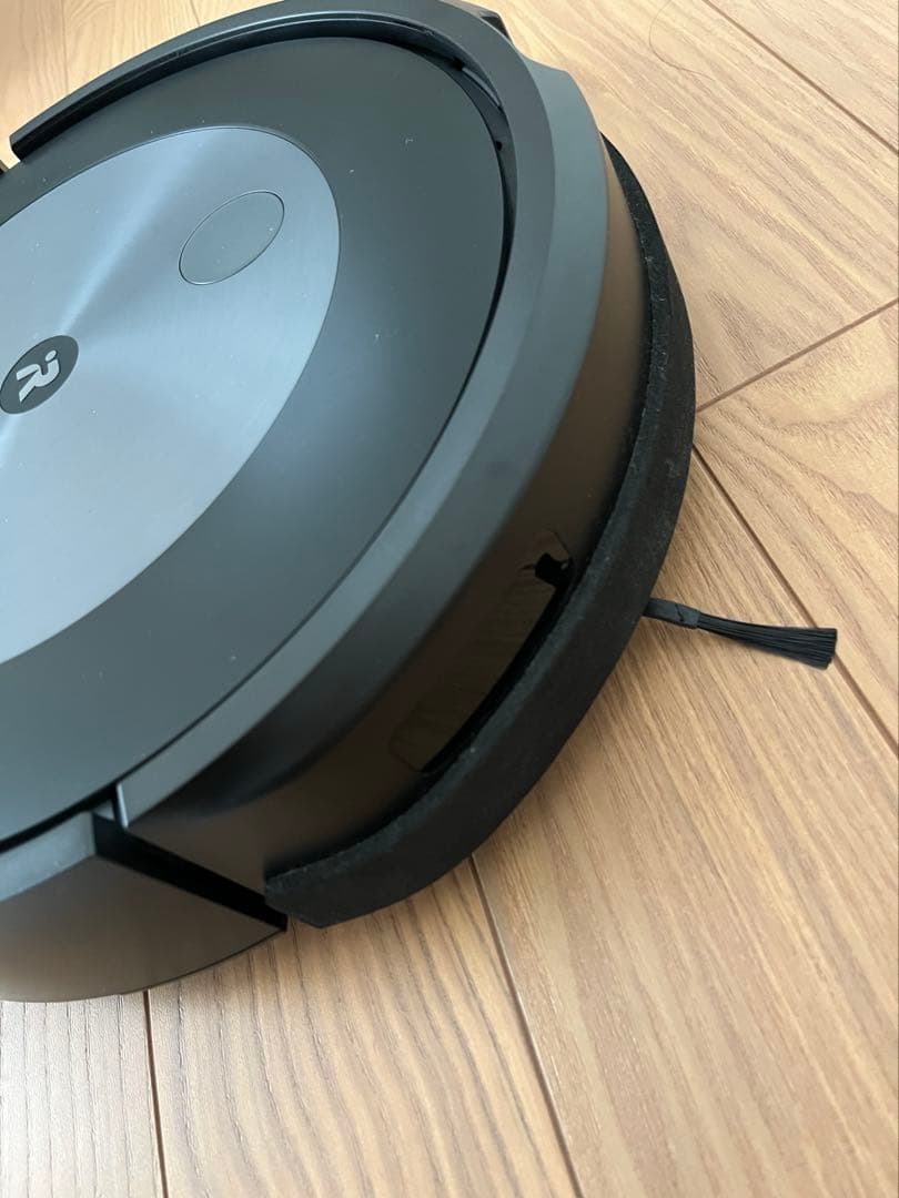 iRobot Roomba j7+ キズ防止クッションガード付き　美品