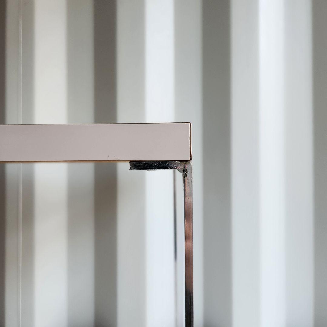 希少　ポストモダン　サイドテーブル　コーヒーテーブル　シルバーx白　45x45