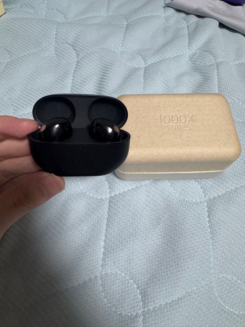 美品　sony WF 1000 XM5ワイヤレスイヤホン ブラック