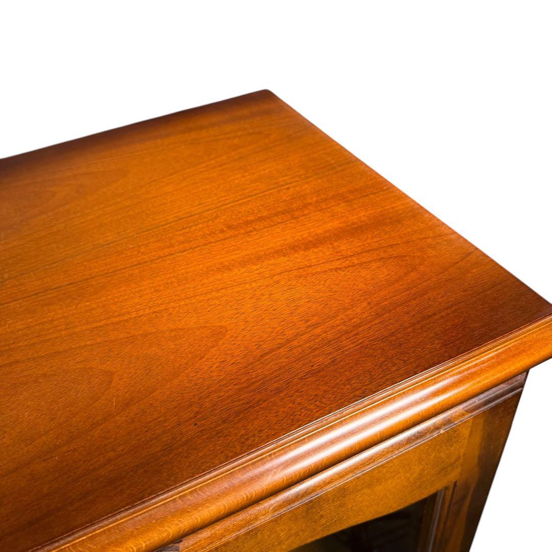 HR634カリモク 2枚扉　キャビネット　 コロニアル　収納棚　食器棚