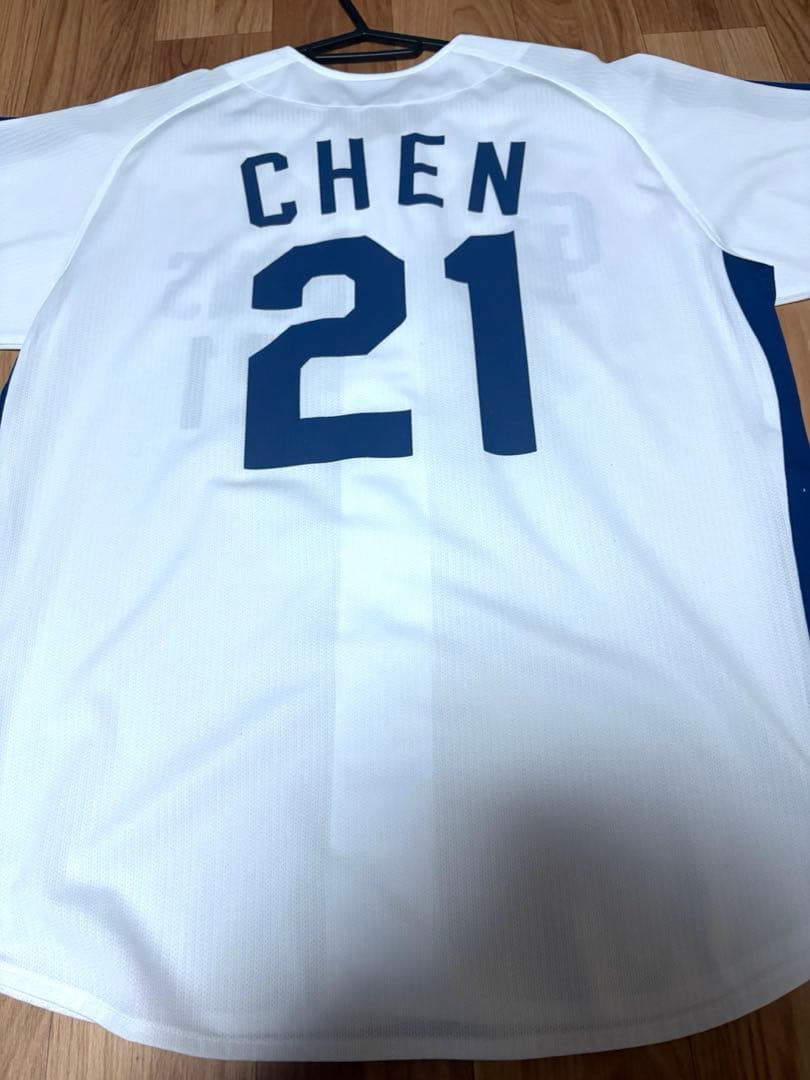 z*n様 中日ドラゴンズ　ユニフォーム チェン　21