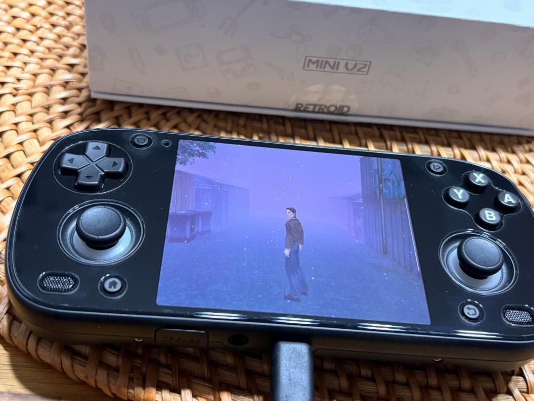 RETROID POCKET MINI V2 レトロゲーム機