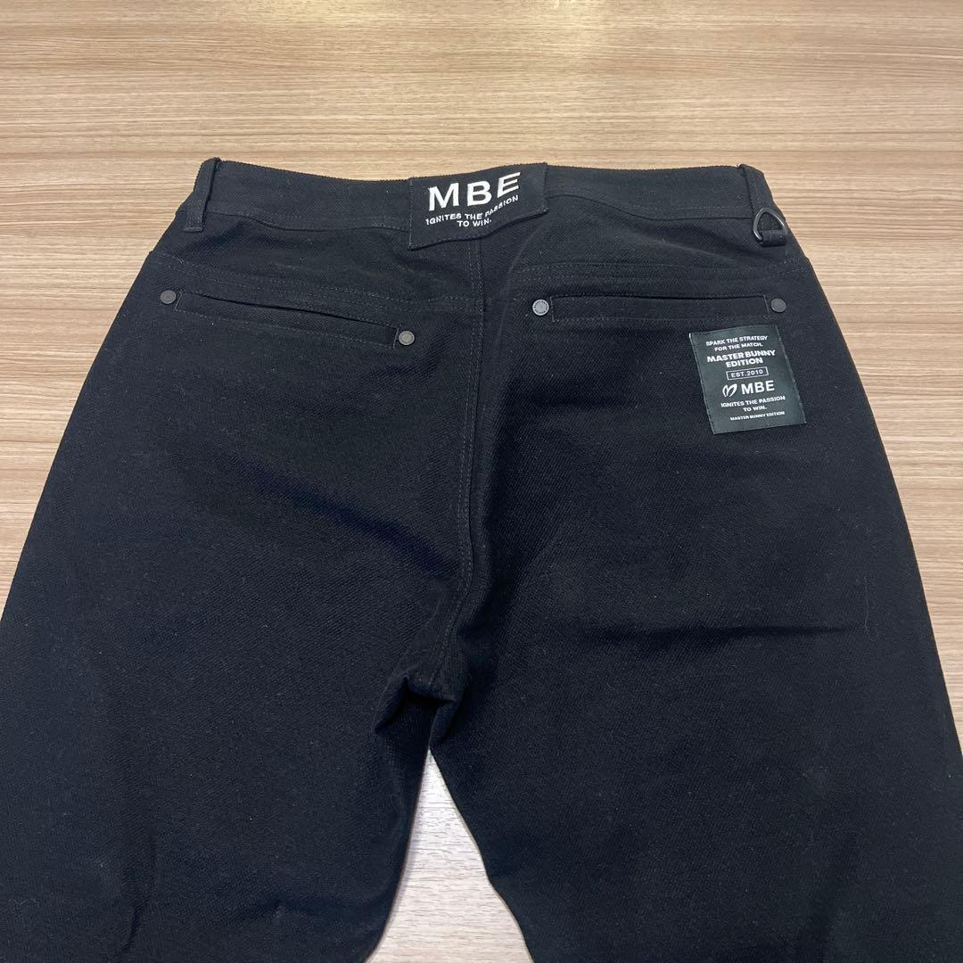 美品　マスターバニーエディション ゴルフ レディース パンツ 黒