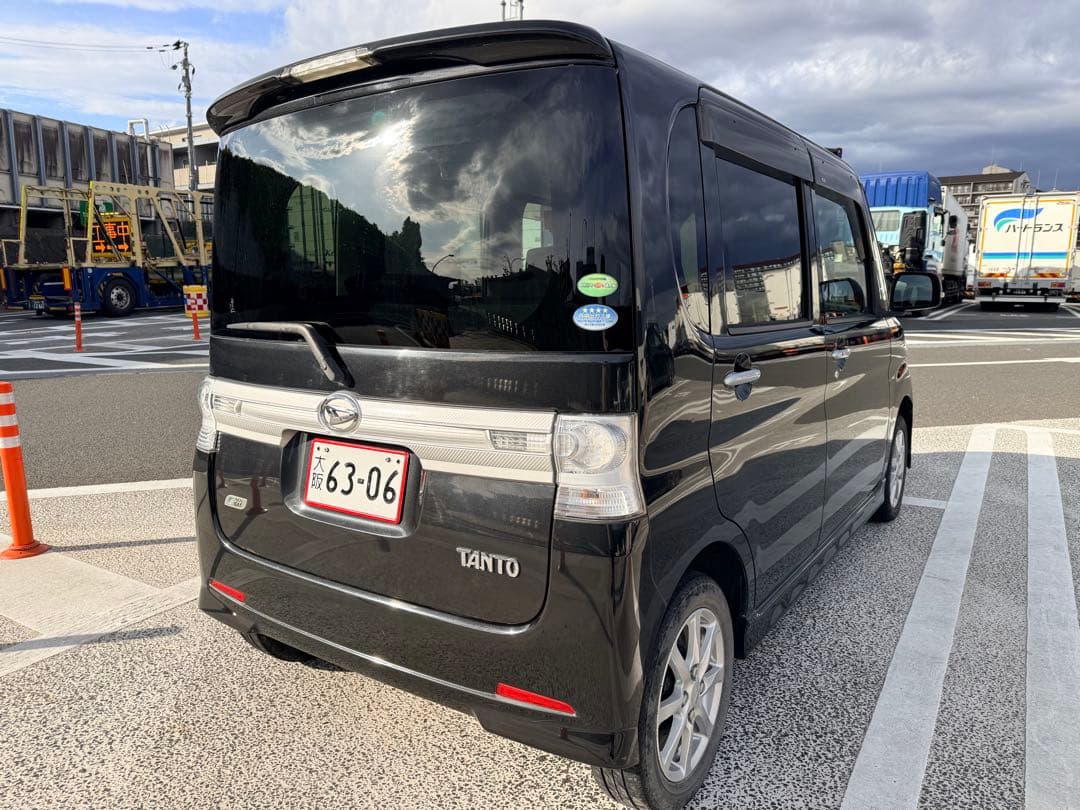 ダイハツ タントカスタム 車検 ナビ フルセグ 軽自動車 スマートキー ブラック