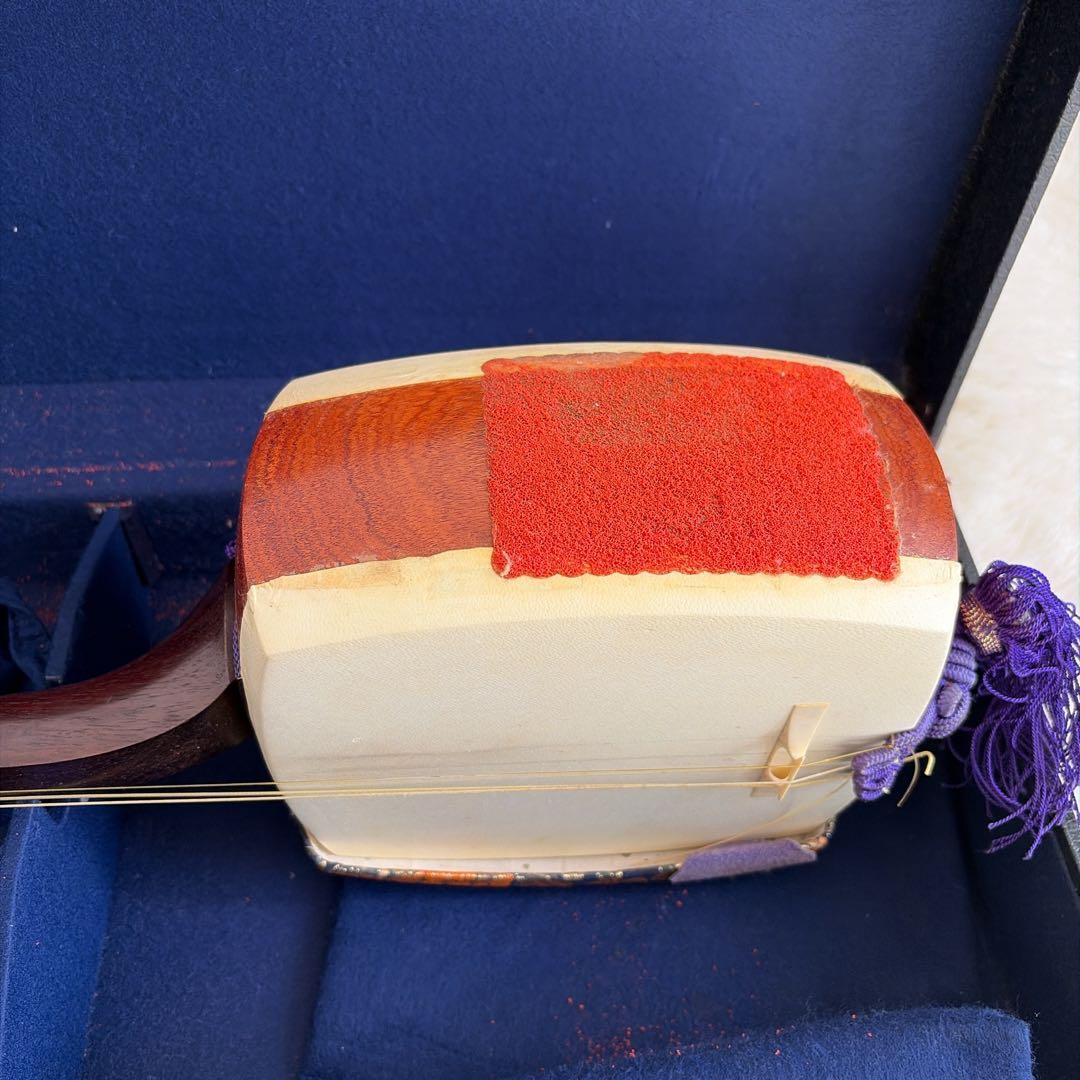 ば*ん様 三味線 民謡三味線 中棹 東さわり付き 紅木胴 ハードケース付き