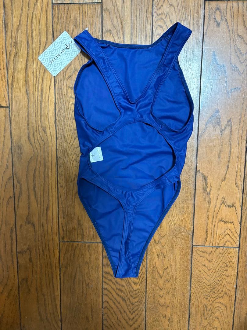 新品　REALISE　リアライズ　競泳水着　Lサイズ　Tバック　ネイビー