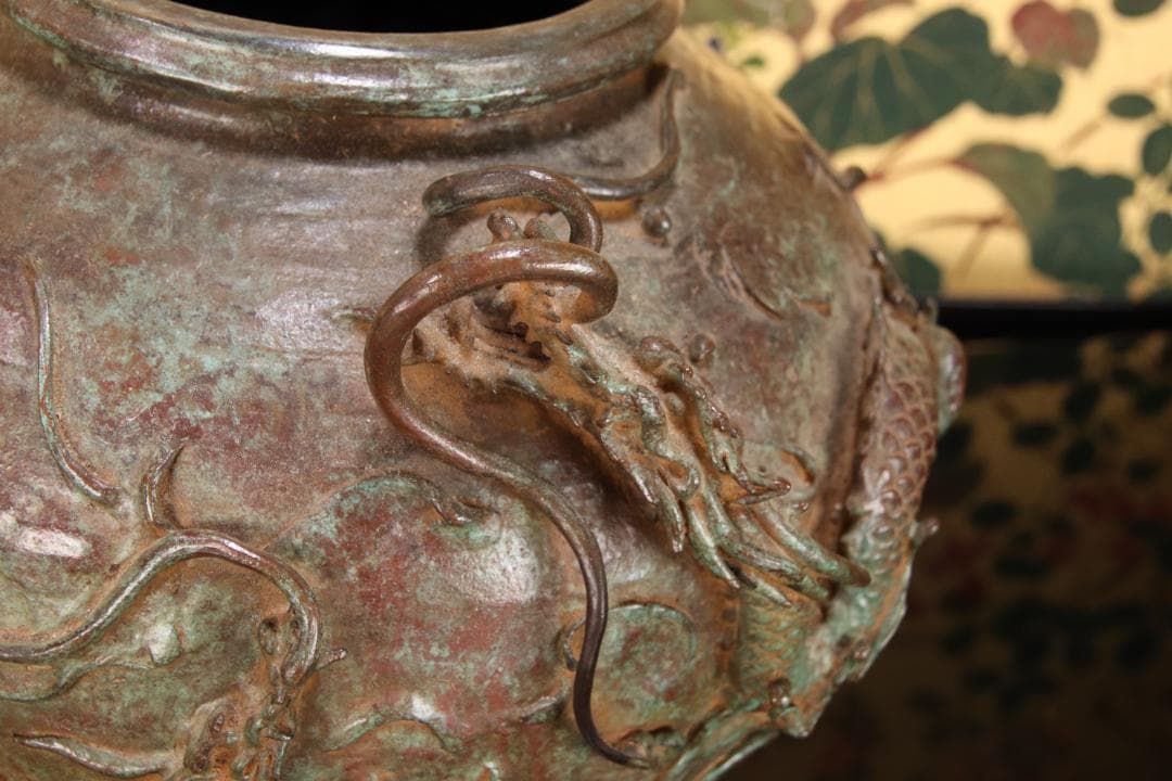 新品未使用　大森孝志 作　蝋型鋳銅 『 双龍花器 』 高さ16.5㎝ EE008