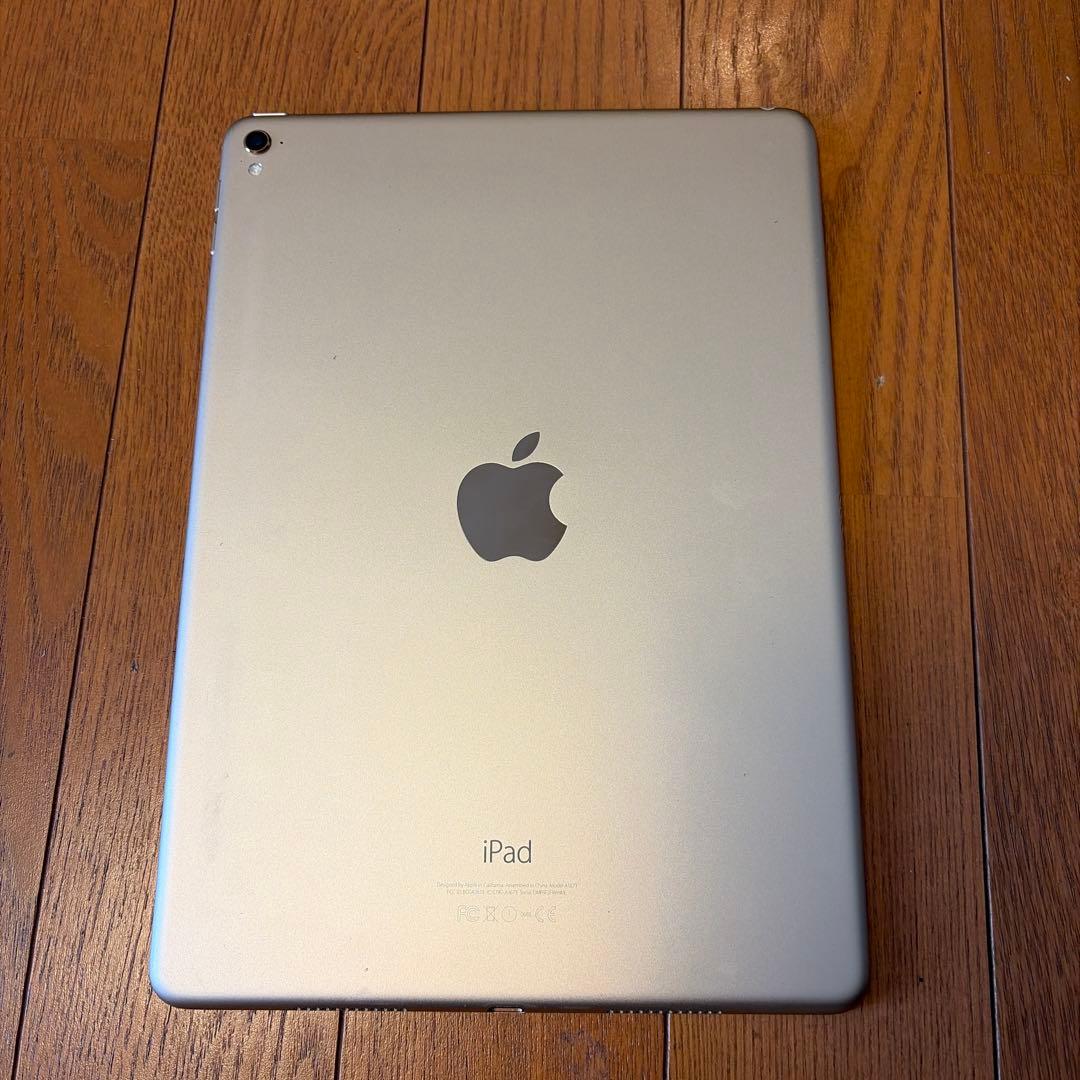 iPad Pro (9.7インチ) 128GB Wi-Fi モデル 付属品付