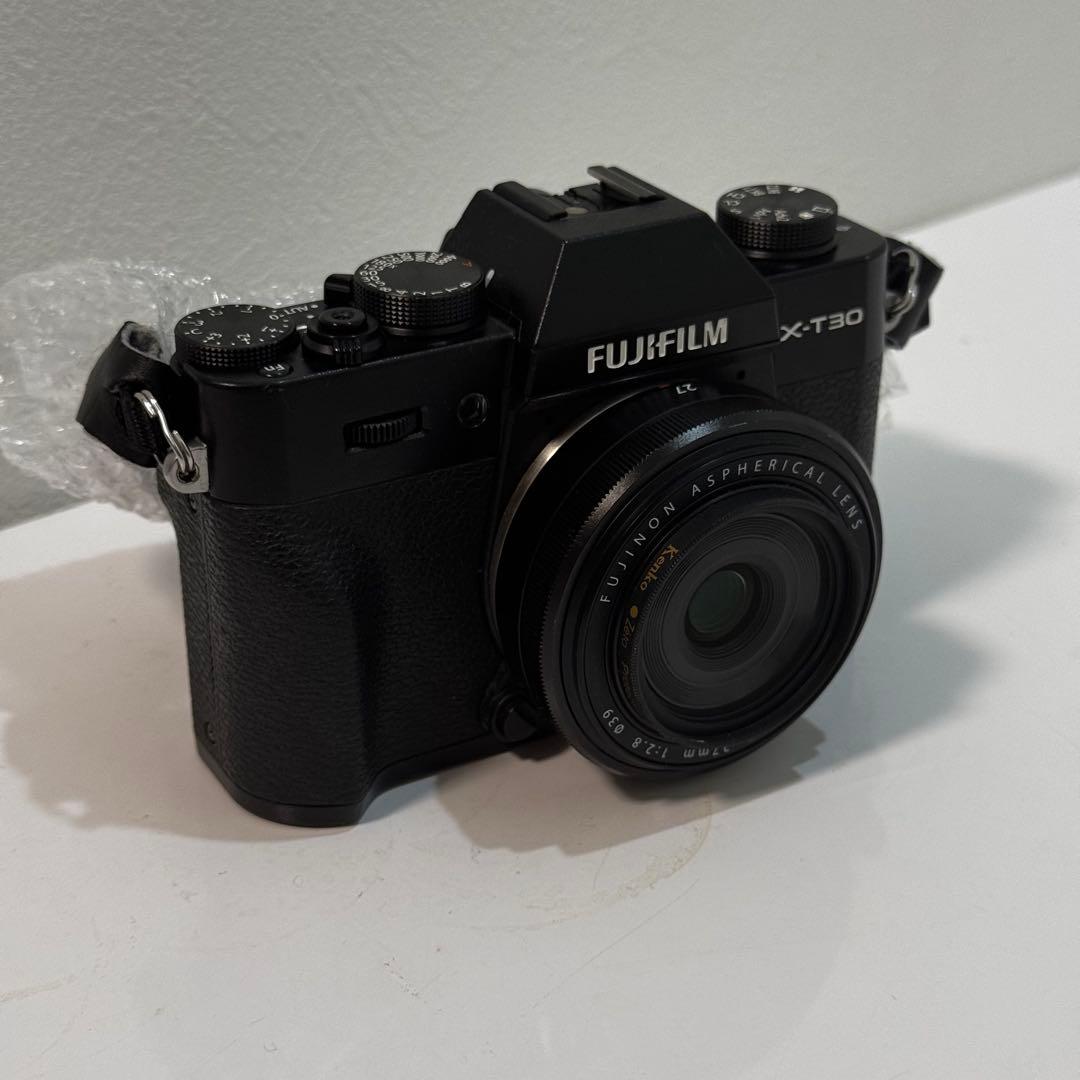 (Tony)X-T30 ミラーレスカメラ 本体+XF 27mm F2.8