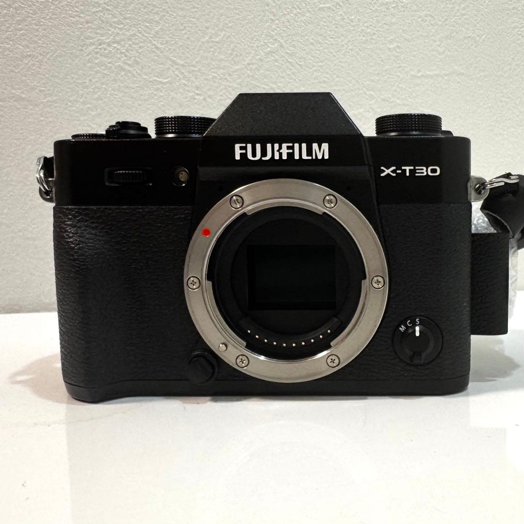 (Tony)X-T30 ミラーレスカメラ 本体+XF 27mm F2.8