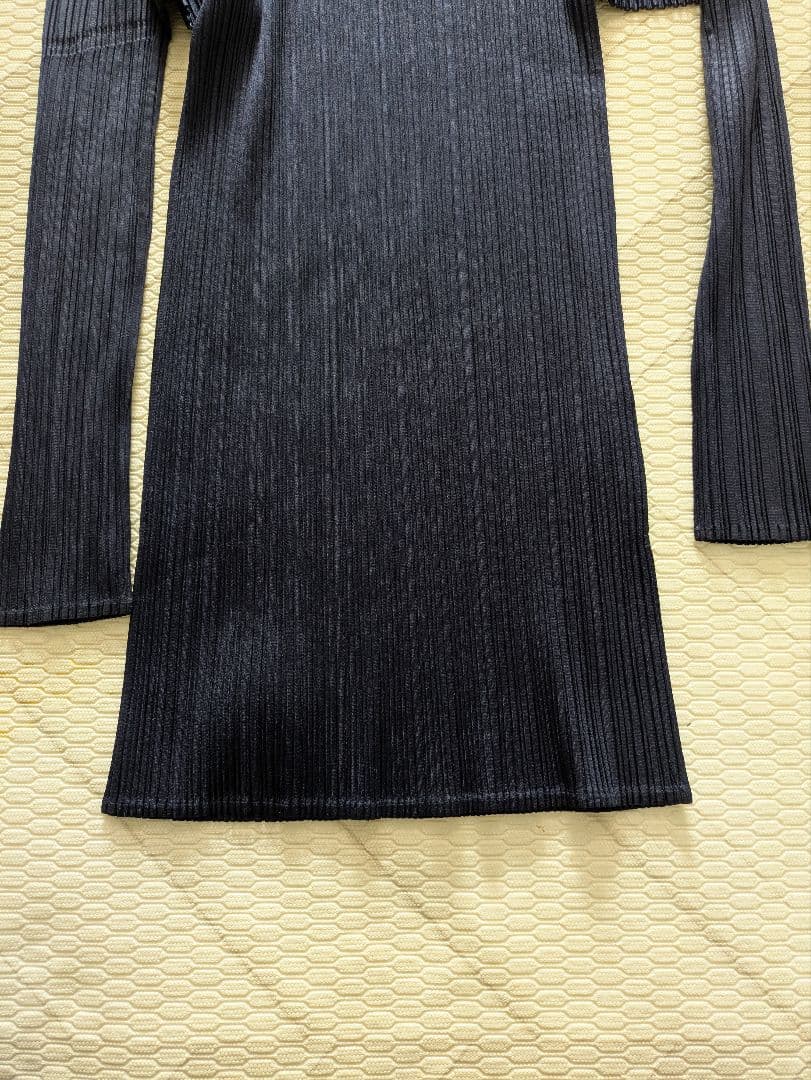 プリーツプリーズ PLEATS PLEASE 長袖カットソー　ネイビー