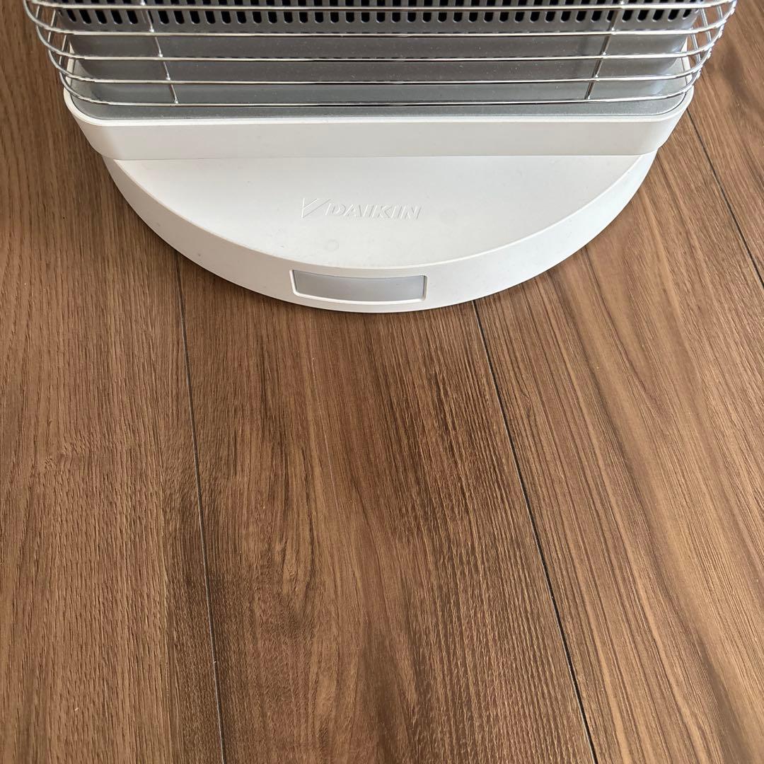 ダイキン DAIKIN 遠赤外線暖房機 セラムヒート ERFT11XS-W