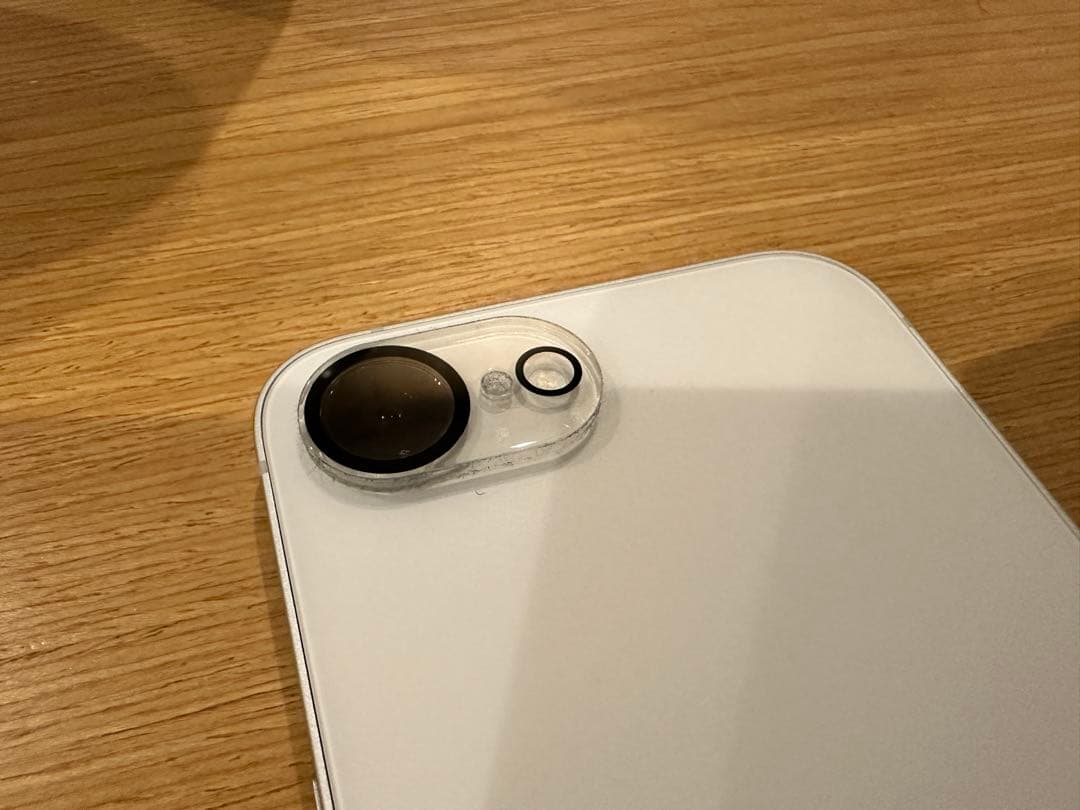 【美品】Apple iPhone 16e ホワイト simフリー