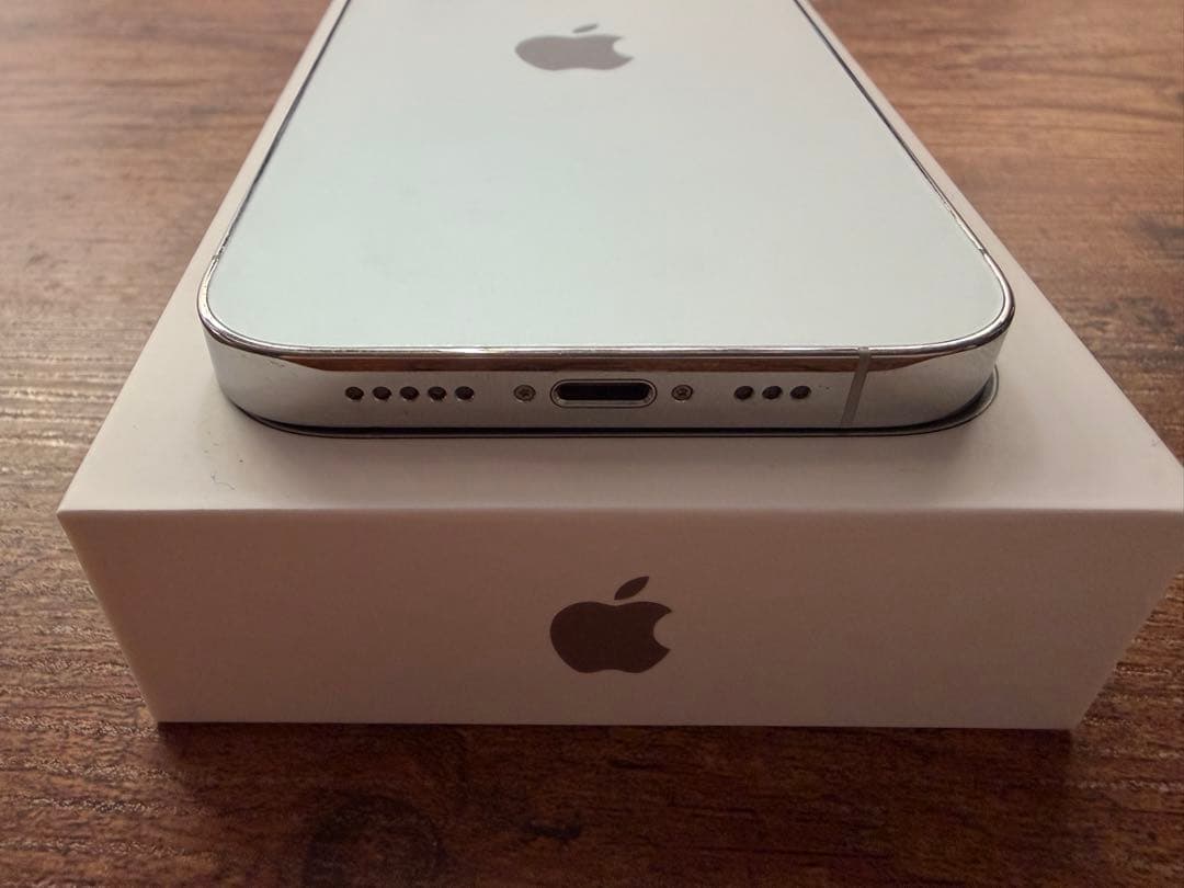 iPhone 14 pro 128GB シルバー