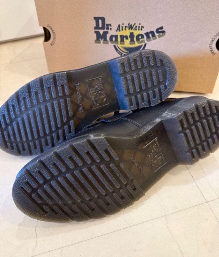 最終価格当日発送 ドクターマーチン エイドリアン UK8
