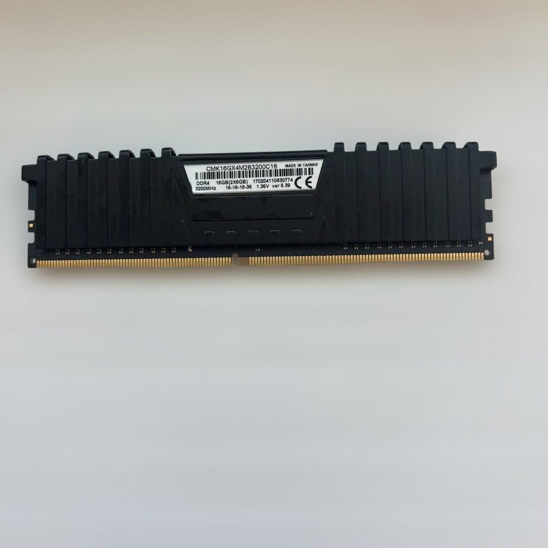 Corsair Vengeance LPX DDR4 16GB×4 計32GB