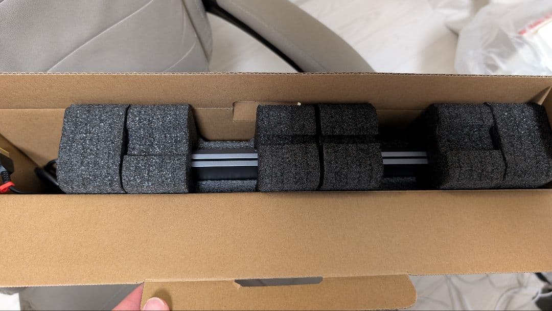 ノートパソコン Lenovo LOQ 15IRX9　15.6インチ