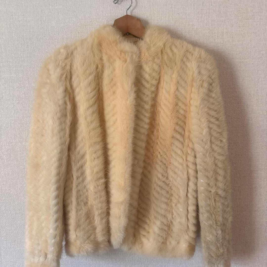 アイボリー 毛皮コート