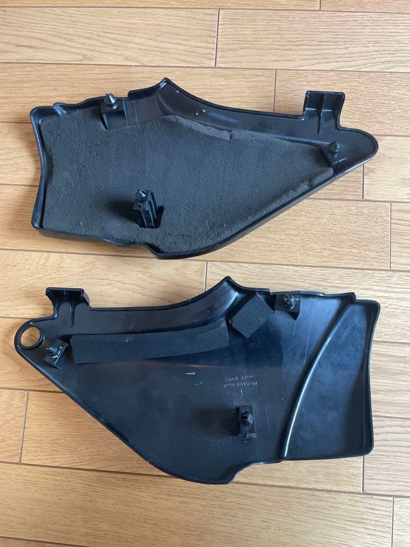 Kawasaki ゼファー750 黒赤タイガー　外装セット