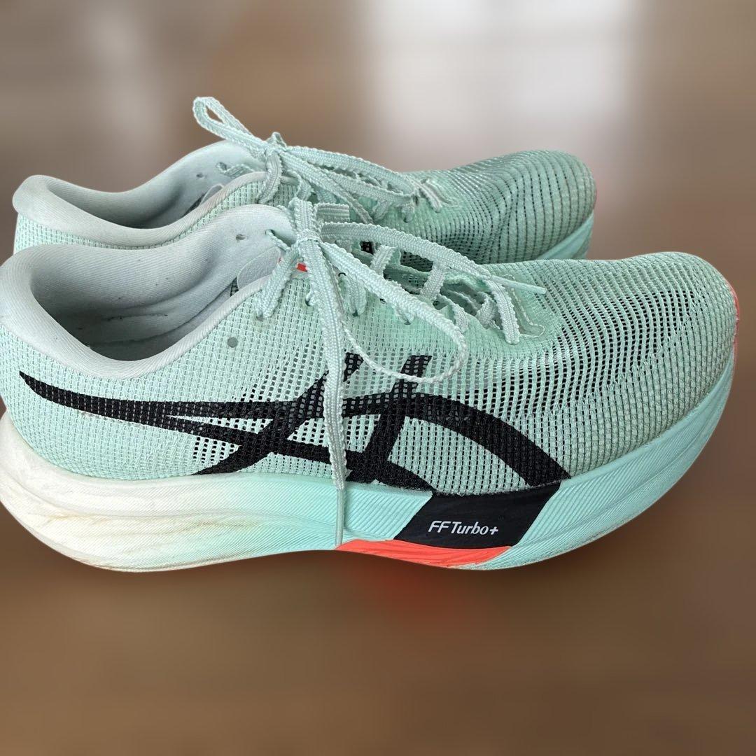 ASICS メタスピードスカイパリ　25.5cm