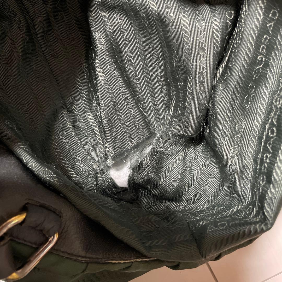 PRADA グリーン ナイロン ショルダーバッグ