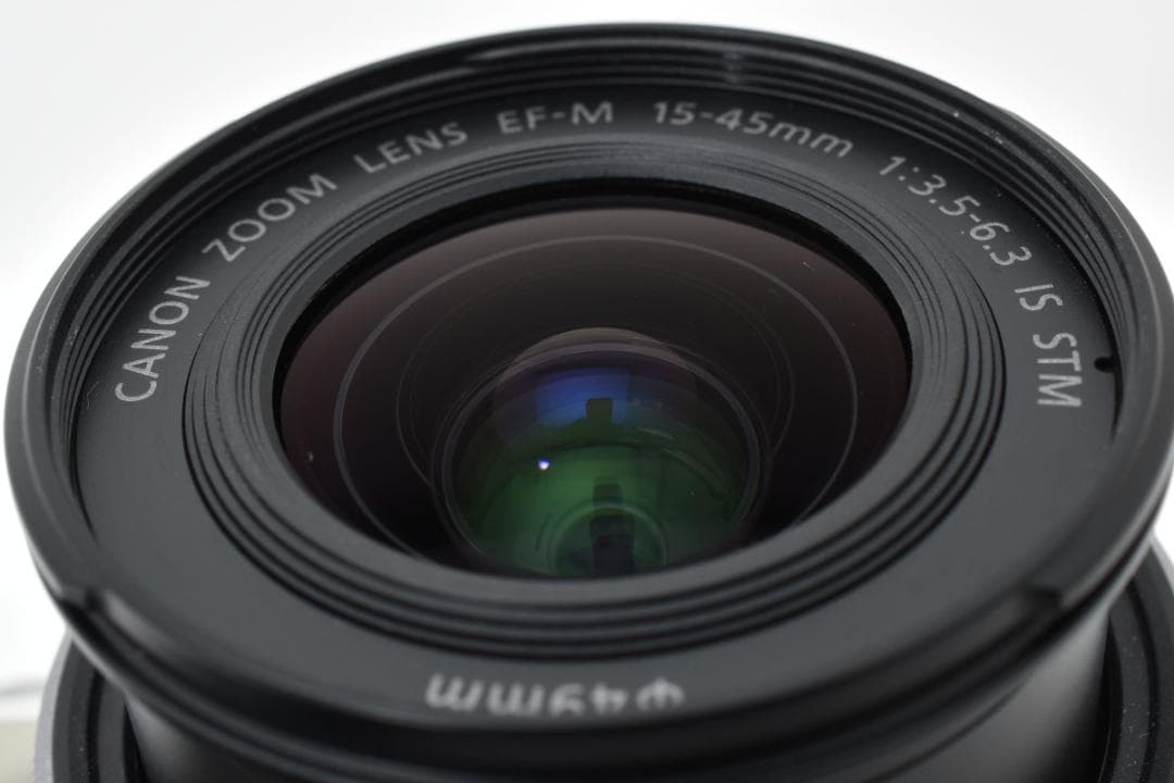 ■美品■ Canon EOS Kiss M ホワイト