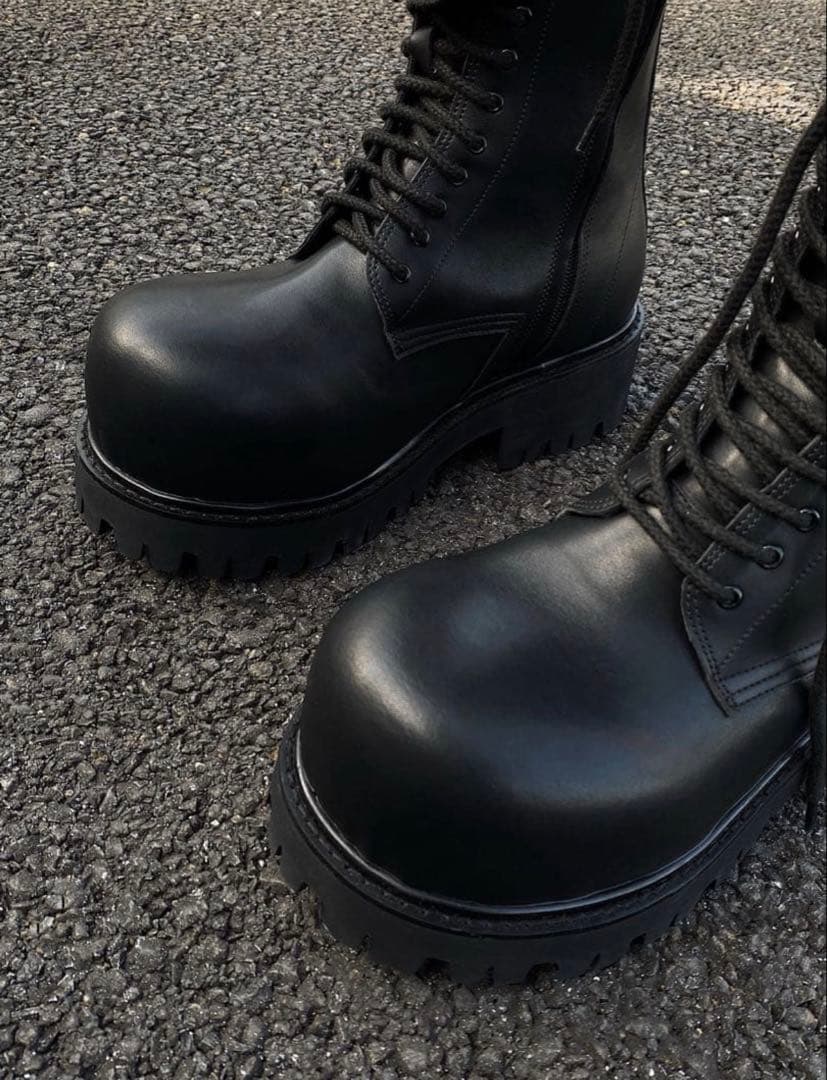 伊津みきお　厚底ブーツ　ロングブーツ　アトムブーツ　モードストリート