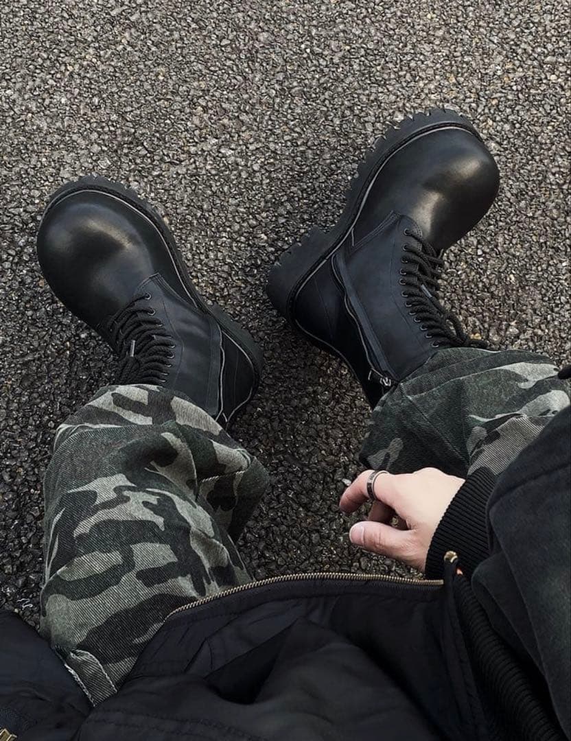 伊津みきお　厚底ブーツ　ロングブーツ　アトムブーツ　モードストリート