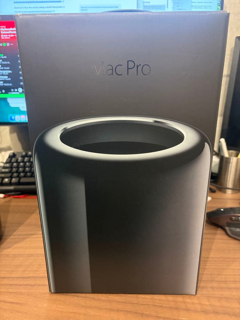 Apple Mac Pro 2013 本体