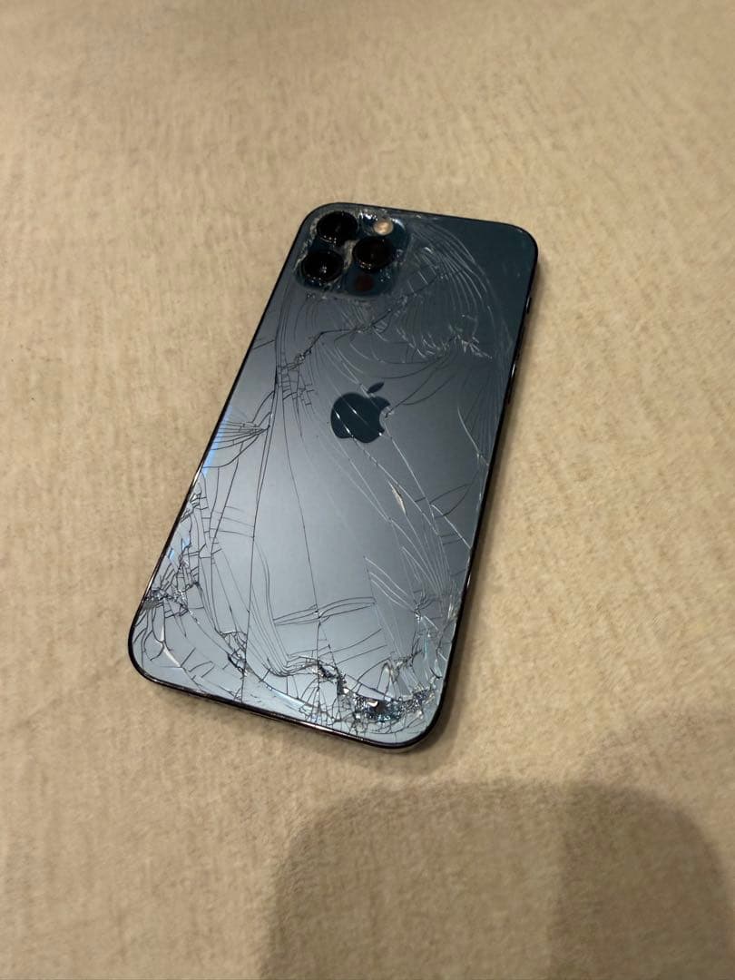 【割れあり】Apple iPhone12 pro 256GB SIMロック有