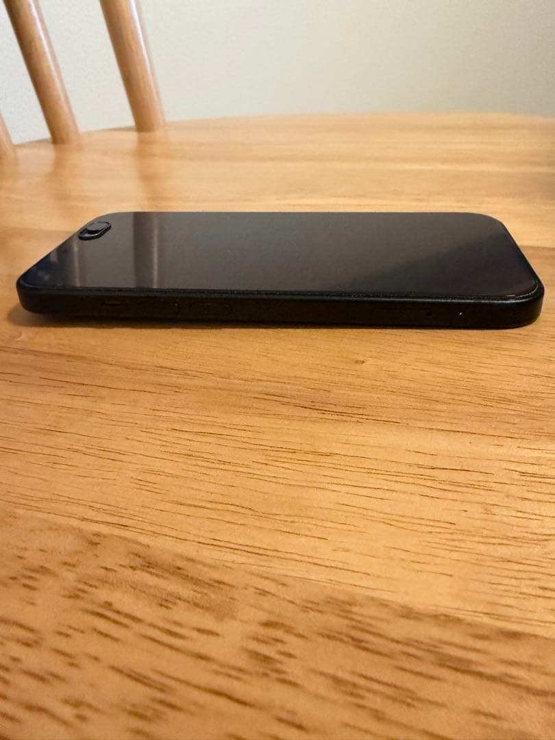 Apple iPhone 15 256gb ブラック 本体　黒　箱付き