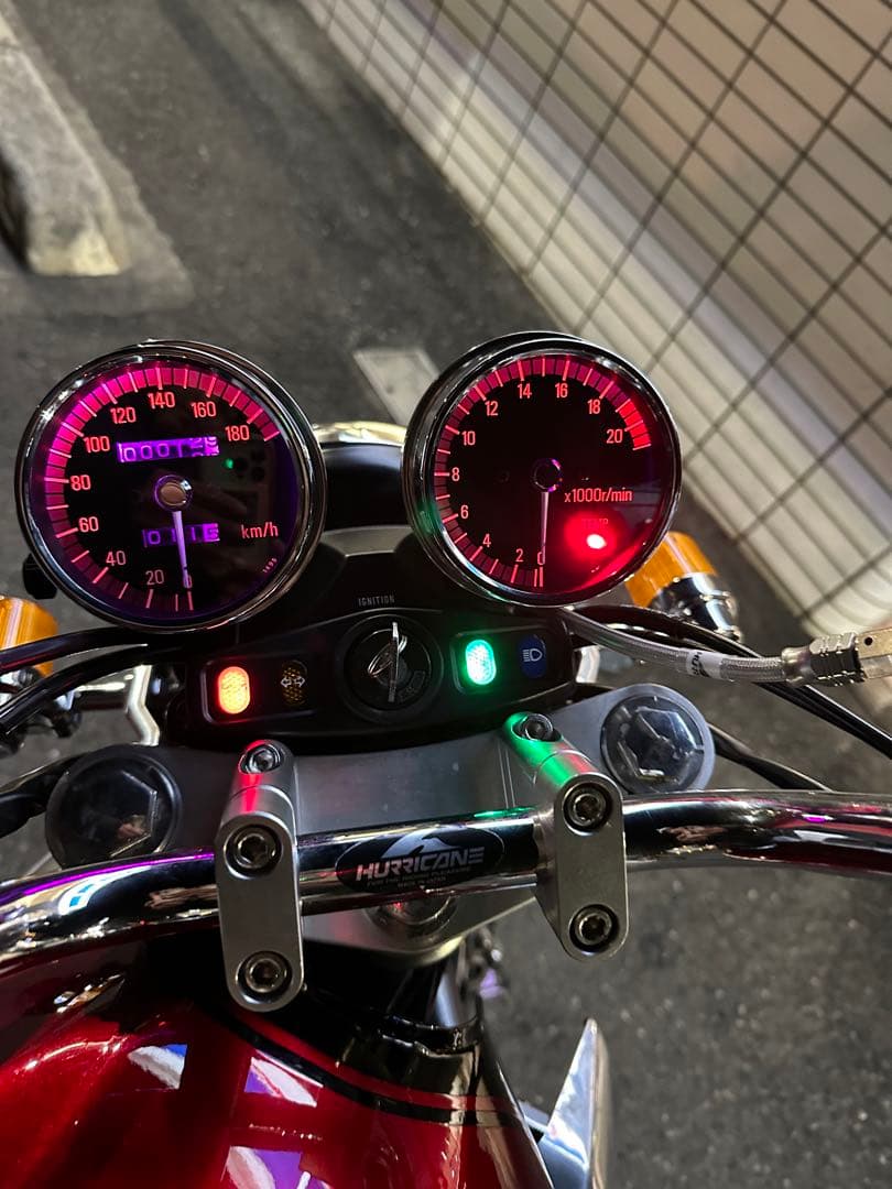 カワサキ　バリオス一型　バイクネイキッド 赤／黒　250cc 不具合なし