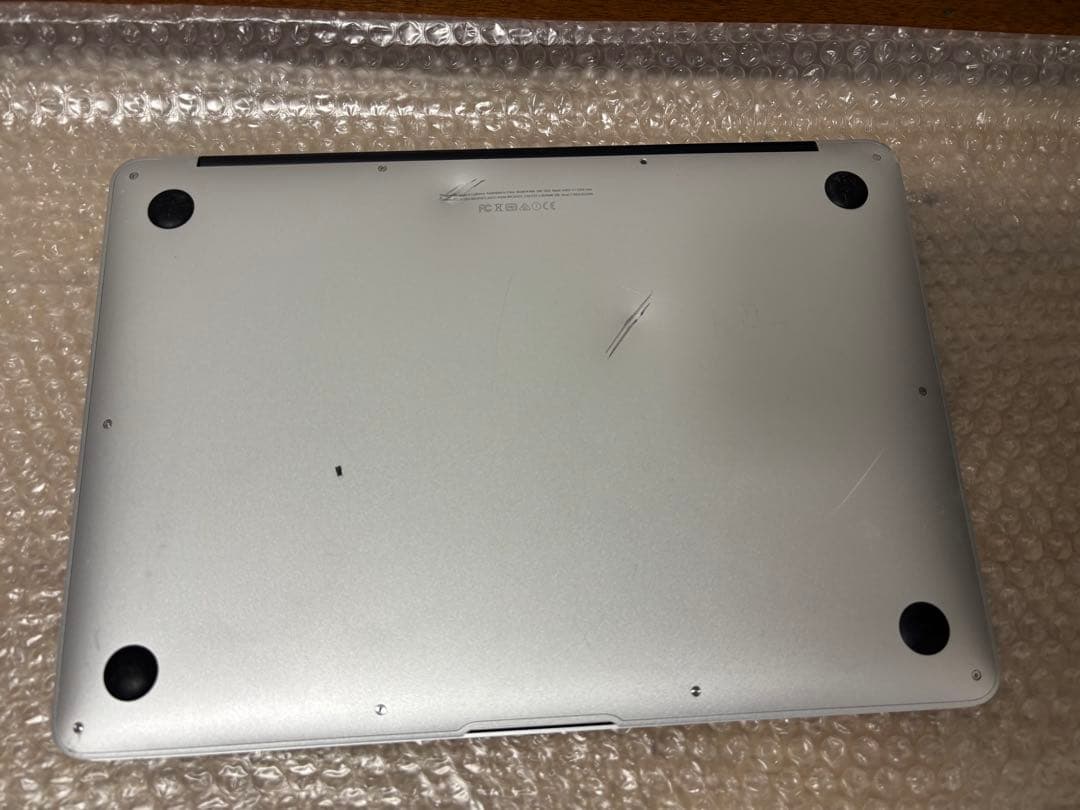 MacBook Air 13インチ　A1466 128GB 4GB 2015