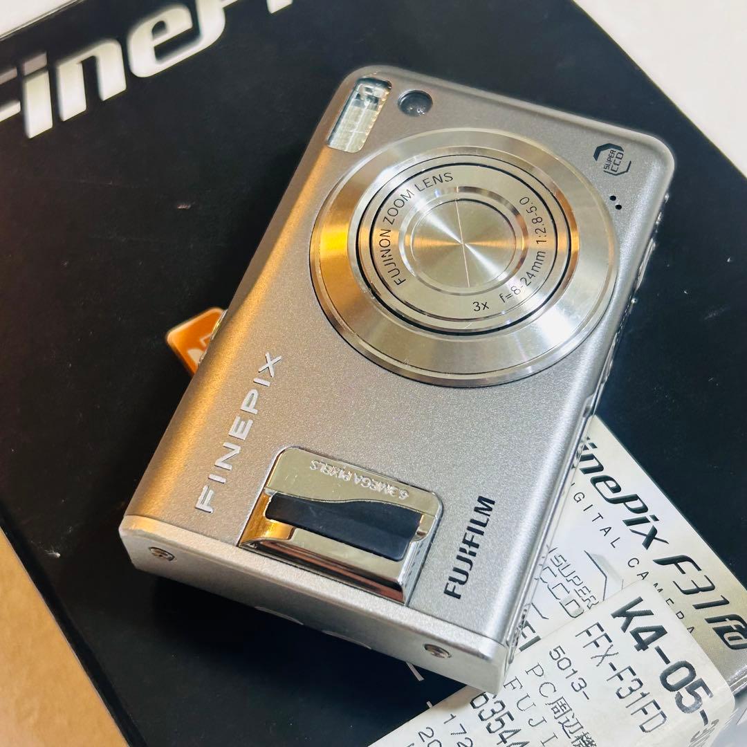 【動作確認済み】FUJIFILM FinePix F31fd デジタルカメラ