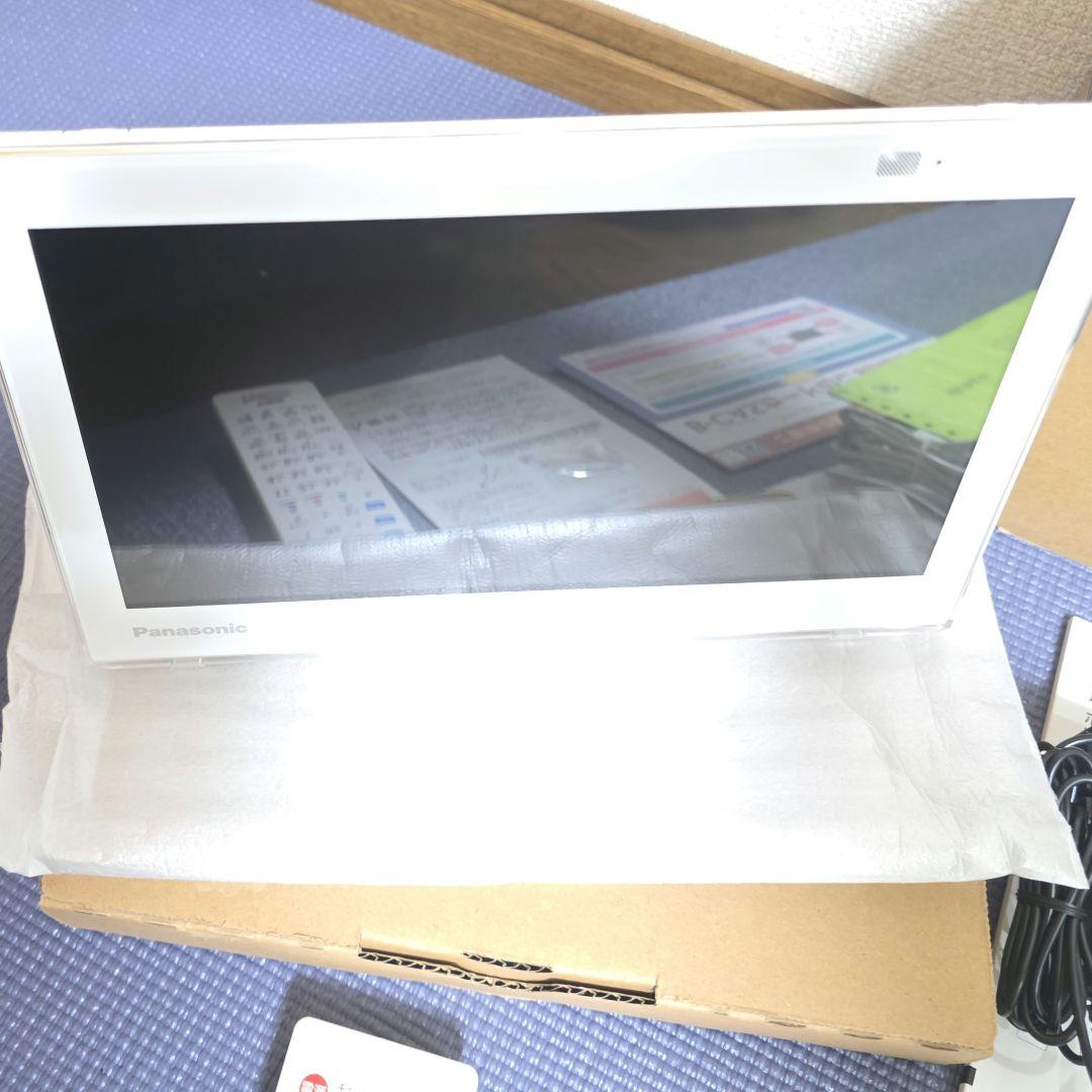 【419美品】Panasonic ビエラポータブル防水テレビ UN-10CE10