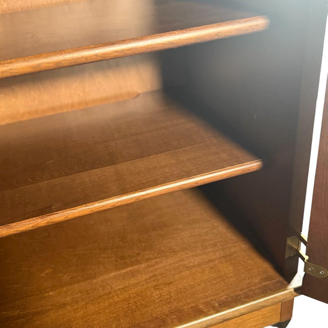 HR867 カリモク　キャビネット　両開き　ガラスキャビネット